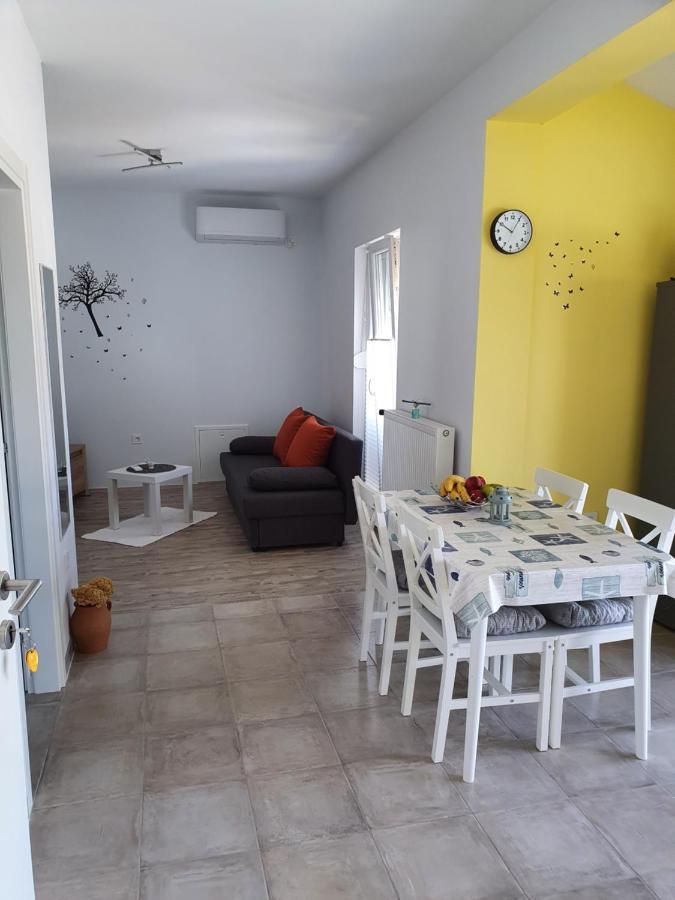Appartamento Apartman Luce Brzac Esterno foto