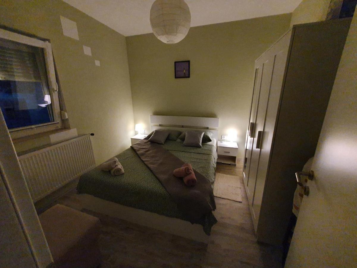 Appartamento Apartman Luce Brzac Esterno foto