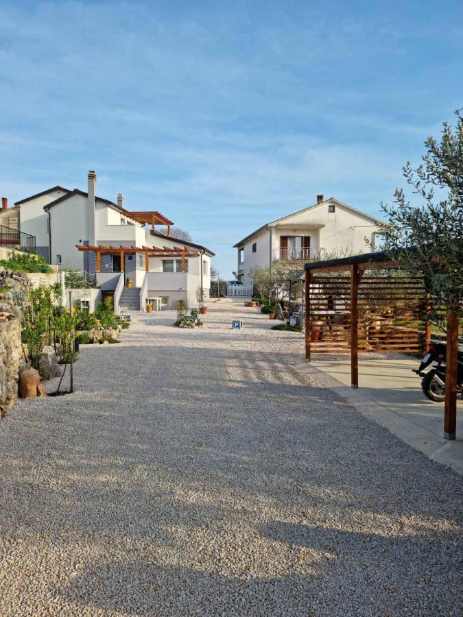 Appartamento Apartman Luce Brzac Esterno foto