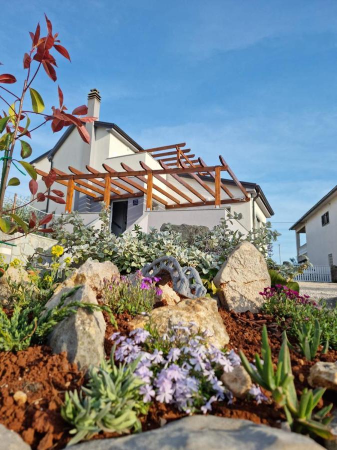 Appartamento Apartman Luce Brzac Esterno foto