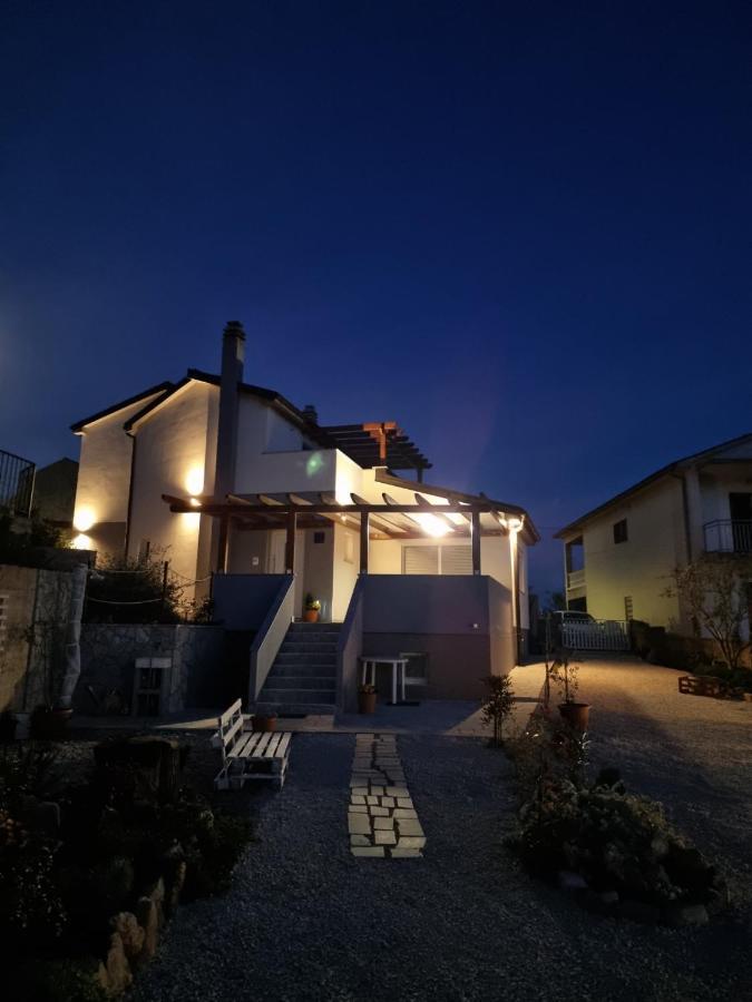Appartamento Apartman Luce Brzac Esterno foto